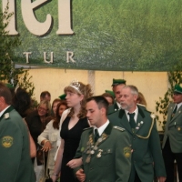 049_20100611_1648836944