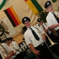 066_20100611_1970685763