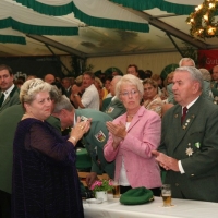 122_20100611_1519686175