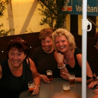 135_20100611_1988753972