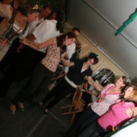 411_20100611_1448730524