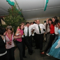 413_20100611_1896230324