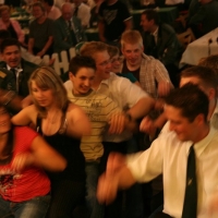 428_20100611_1558372566