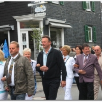 082_20100620_1505940706