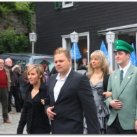 090_20100620_1025169631