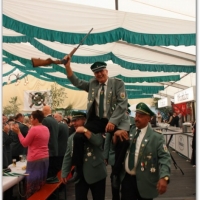 233_20100620_2056642001