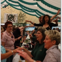 216_20100623_1161976402