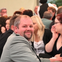 0649_20120619_1111401971