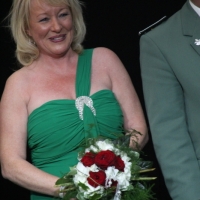 1787_20120620_1795822538