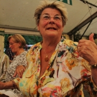 0689_20130618_1963226705